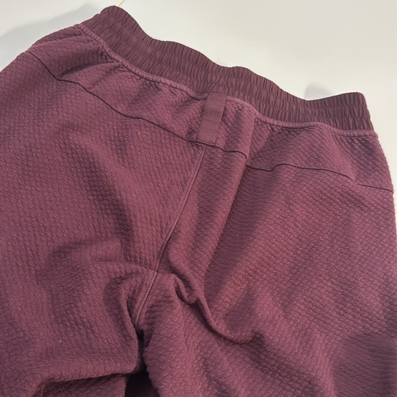 Lululemon At Ease Jogger Merlot Size S - Picture 6 of 11